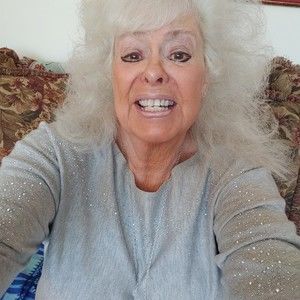 Meet your Posher, Posh